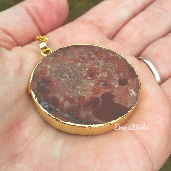 New Exquisite 24KGP Mexican Happy Lace Agate Slice Pendant Necklace / Happiness - Picture 13 of 16